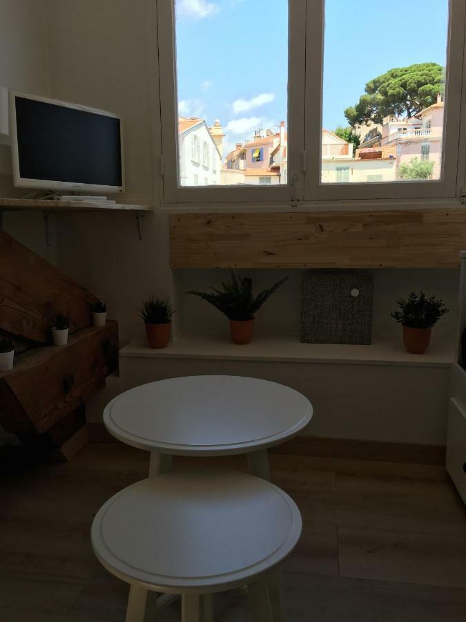 Studio centre ville Cannes 200 mètres des plages du midi Extérieur photo